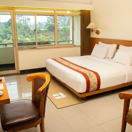 Sangria Resort And Spa Лембанг Экстерьер фото
