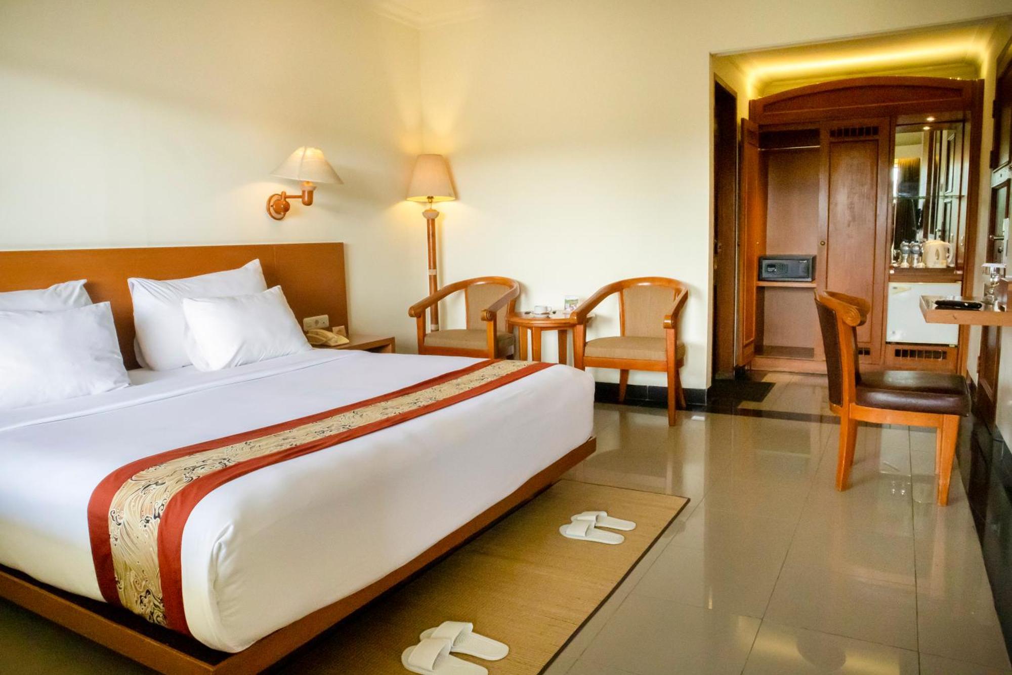 Sangria Resort And Spa Лембанг Экстерьер фото
