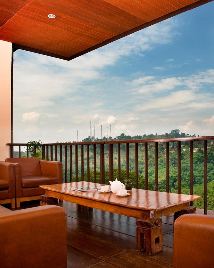Sangria Resort And Spa Лембанг Экстерьер фото