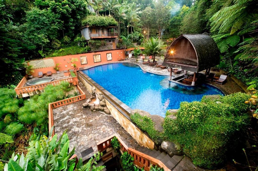 Sangria Resort And Spa Лембанг Экстерьер фото